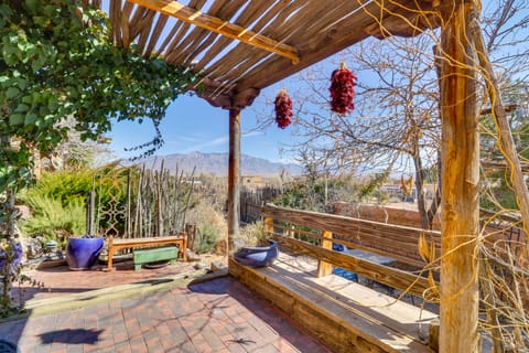 Spacious Mtn-View Gem in Corrales! House in Corrales