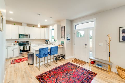 1/2 Mi to Beach: Home w/ Patio in Ocean Shores House in Ocean Shores