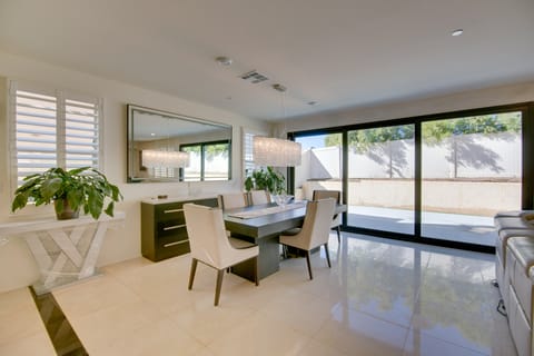 Luxurious & Spacious Family Duplex in Menifee! Apartment in Menifee