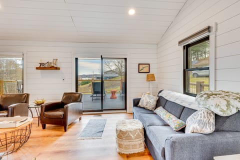 1 Mi to Marina: Cabin w/ Views Near Atwood Lake! House in Ohio