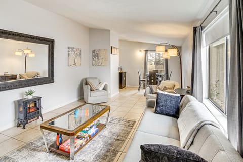 Work, Play & Relax: Home w/ Yard in Lancaster! House in Lancaster