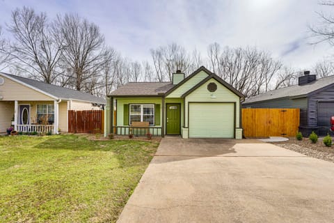 1 Mi to Dtwn: Bentonville Retreat w/ Patio House in Rogers