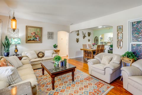 Walk to Downtown Atascadero: Cottage w/ Sunroom! Cottage in Atascadero