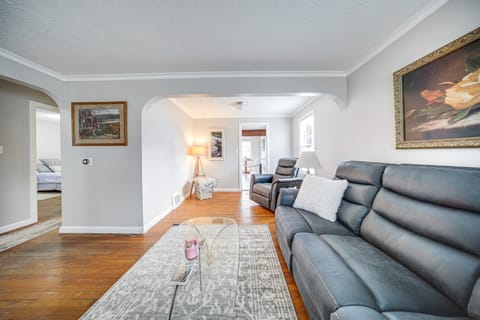 Walk to Lake Erie & Beach Access: Home w/ Deck! House in Millcreek Township