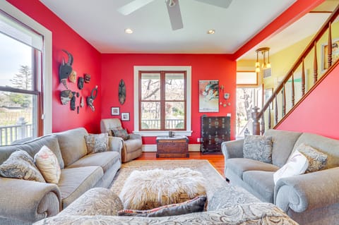 7-Acre Vineyard: Idyllic Farmhouse in Napa! House in Napa Valley