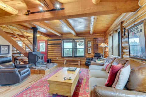 18 Mi to Royal Gorge: Peaceful Mtn Cabin w/ Porch! House in Colorado