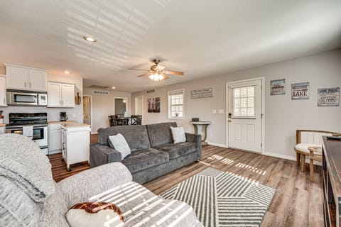 Branson Area Home < 1 Mi to Table Rock Lake! House in Table Rock Lake