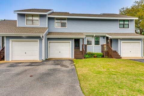 7 Mi to The Wharf: Gem w/ Beach Access Apartment in Orange Beach