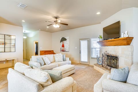 7 Mi to Dtwn: Family Home w/ Patio in Lubbock House in Lubbock