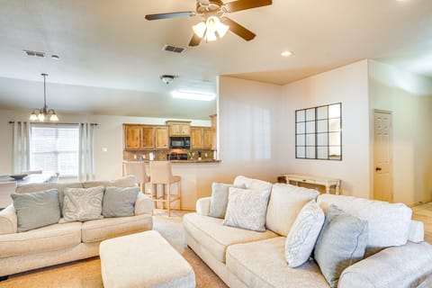 7 Mi to Dtwn: Family Home w/ Patio in Lubbock House in Lubbock