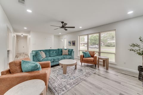 Convenient Family-Friendly Location: Texarkana Gem House in Texarkana