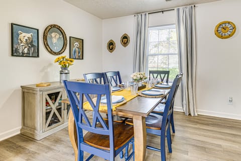 9 Mi to Dtwn Indianapolis: Family-Friendly Home! House in Indianapolis