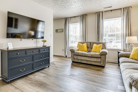 9 Mi to Dtwn Indianapolis: Family-Friendly Home! House in Indianapolis