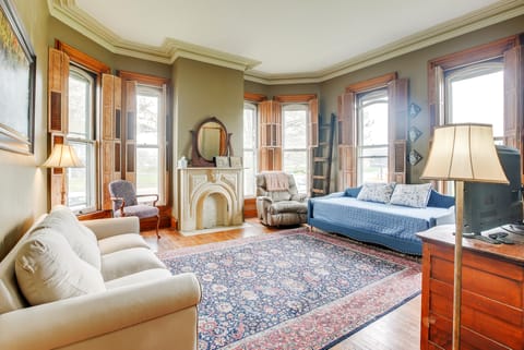 Family Home Near Franklin Historic District House in Ohio