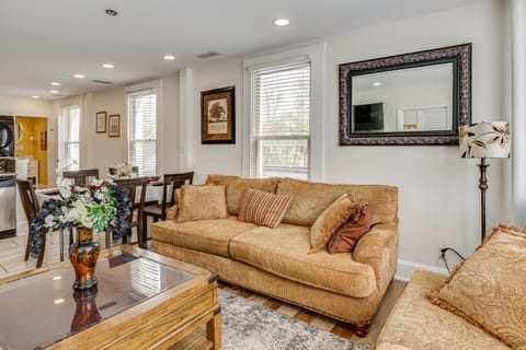 9 Mi to Fort Harrison State Park: Apt in Indy Apartment in Indianapolis