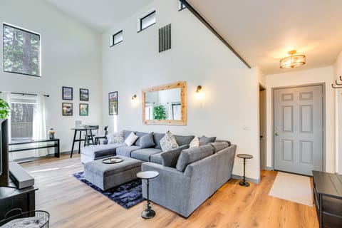 Hot Tub: Family Retreat 22 Mi to Mt Bachelor! House in Sunriver