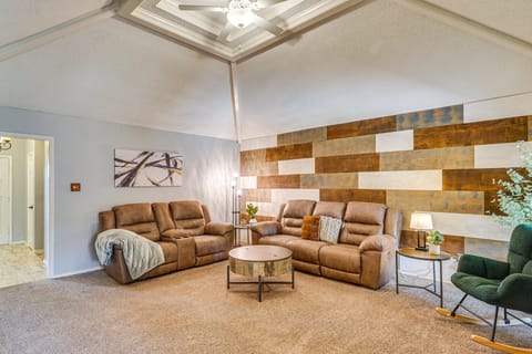 8 Mi to Texas Tech: Home w/ Patio in Lubbock House in Lubbock