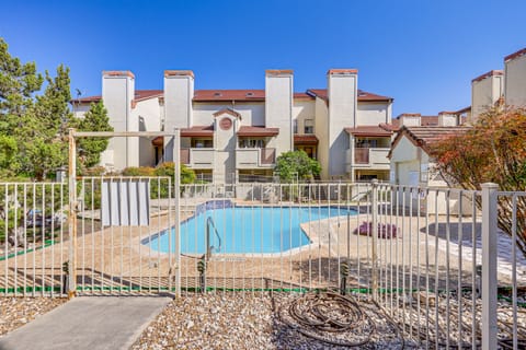 Pool Access, Near Medical Center: San Antonio Gem! Apartment in San Antonio