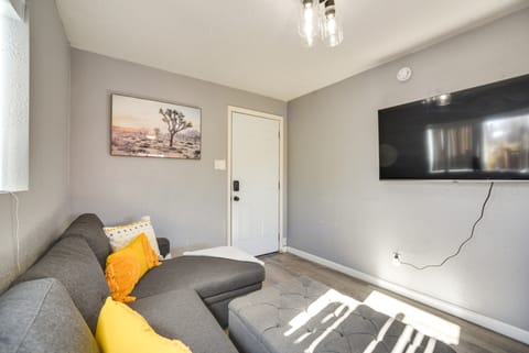 Near Old Town & UNM: Home in East Downtown House in Albuquerque