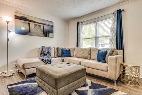 8 Mi to Dtwn Indianapolis: Family Home w/ Yard! House in Pike Township