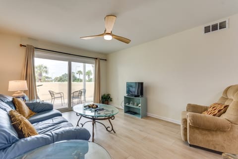 Walk to Orange Beach: Family Condo w/ Patio Apartment in Orange Beach