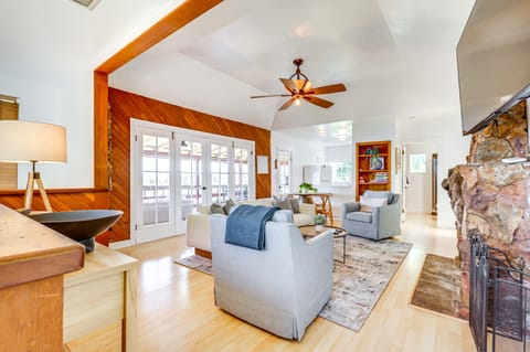 Private Hot Tub w/ Water Views: Lower Lake Getaway Cottage in Clear Lake