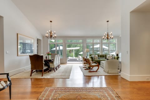 Private, Spacious Home in Wine Country w/ Perks! House in Napa Valley