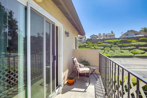Stay & Play in San Diego: Charming Condo! Apartment in Rancho Penasquitos