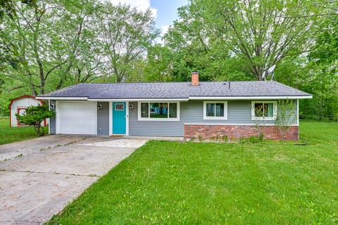 2 Mi to Dtwn: Family Home in Warsaw! House in Warsaw