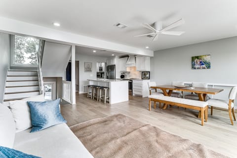 Private Boat Dock: Horseshoe Bay Lakefront Retreat Apartment in Lake Lyndon B Johnson