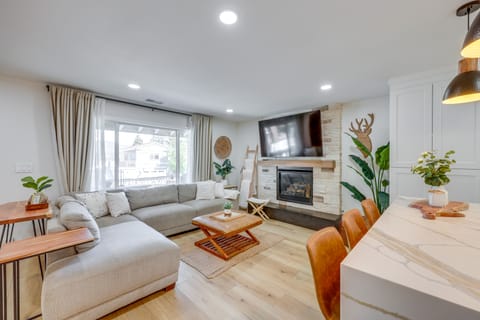 Walk to Big Bear Marina: Modern Home w/ Hot Tub! House in Big Bear