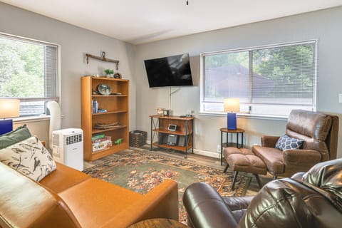 Peaceful Forest Views & Patio: Twain Harte Home House in Twain Harte