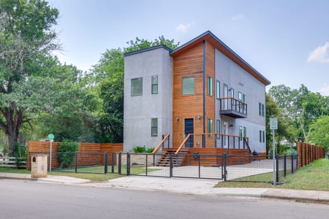 2 Mi to Dtwn San Marcos: Spacious Home w/ Yard! House in San Marcos