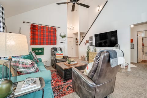 Hike, Swim & Golf: Home Near Dtwn Twain Harte House in Twain Harte