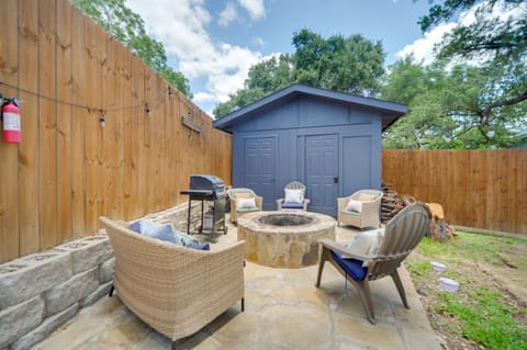 Heated Cocktail Pool, Sauna & Spa! Canyon Lake Gem House in Canyon Lake