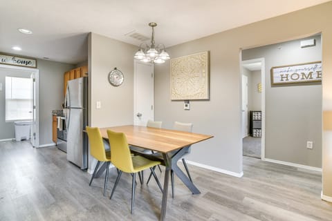 2 Mi to Branson Strip: Family Condo w/ Balcony! Apartment in Branson