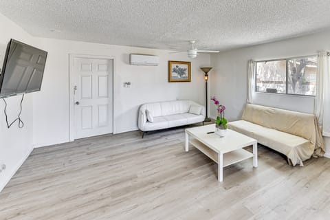 Hike, Shop & Explore: Cozy Home w/ Yard in Ontario House in Rancho Cucamonga