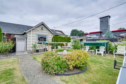 7 Mi to Dtwn Portland: Quiet Yet Central Home House in Beaverton