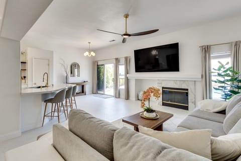 Renovated Family Home w/ Pool in Cathedral City! House in Cathedral City