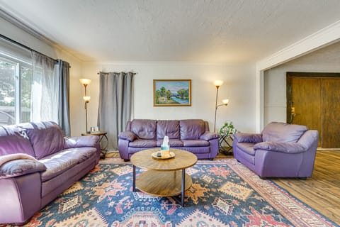 Private Pool & Yard: Pet-Friendly Home in Toledo House in Toledo