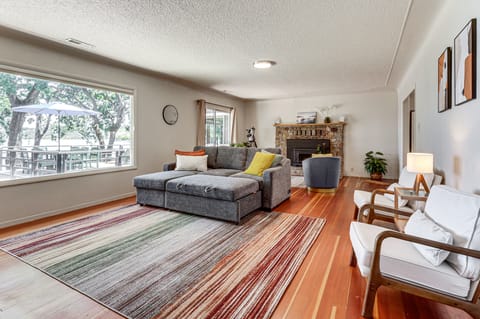 Dock, Slip & Launch: Waterfront Home on Clear Lake House in Clear Lake