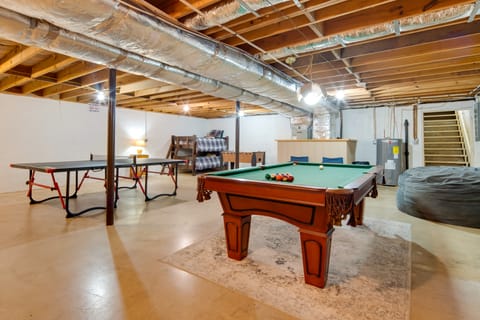 11 Mi to Asheville: Scenic Retreat w/ Game Room House in Upper Hominy