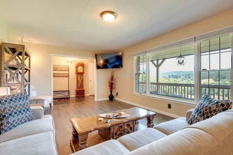 11 Mi to Asheville: Scenic Retreat w/ Game Room House in Upper Hominy