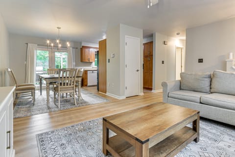 4 Mi to Penn State: Suburban Happy Valley Home House in Allegheny River