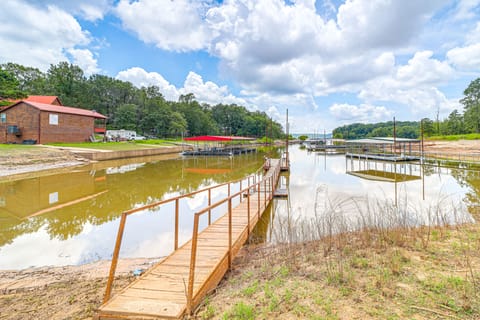 Family Fun! Lake Eufaula Home w/ Wraparound Deck House in Eufaula