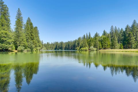 Private Lake Access: Pet-Friendly Home in Arnold! House in Arnold