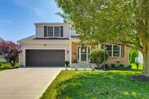 Stay & Play in Lewis Center: Home w/ Spacious Deck House in Ohio