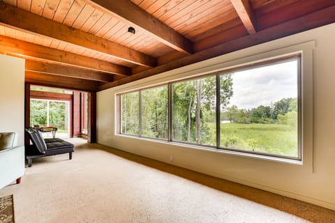 Fire Pits & Grill: Lakefront Jackson Home House in Ohio