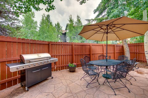 Walk to Main St & Ski Shuttle: Frisco Home w/ Yard Apartment in Frisco