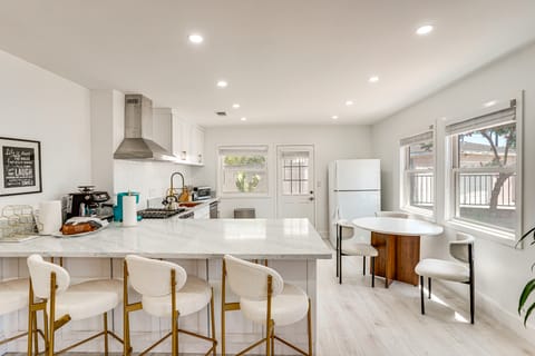 7 Mi Huntington Beach: Family Home w/ Patio! House in Midway City